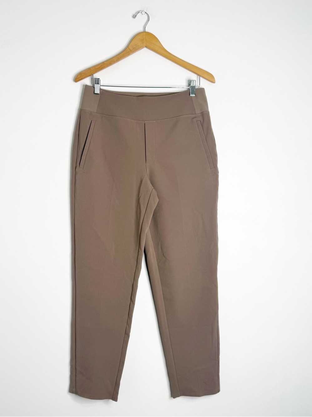 Athleta Endless High Rise Pants Size 8 Brown Straight Leg Stretch 533636-16